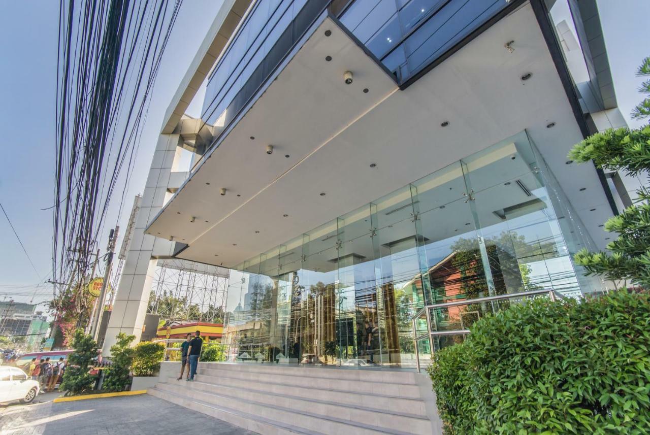 Free Netflix Condo Near It Park With 32-Inch Samsung Hdtv Cebu Bagian luar foto