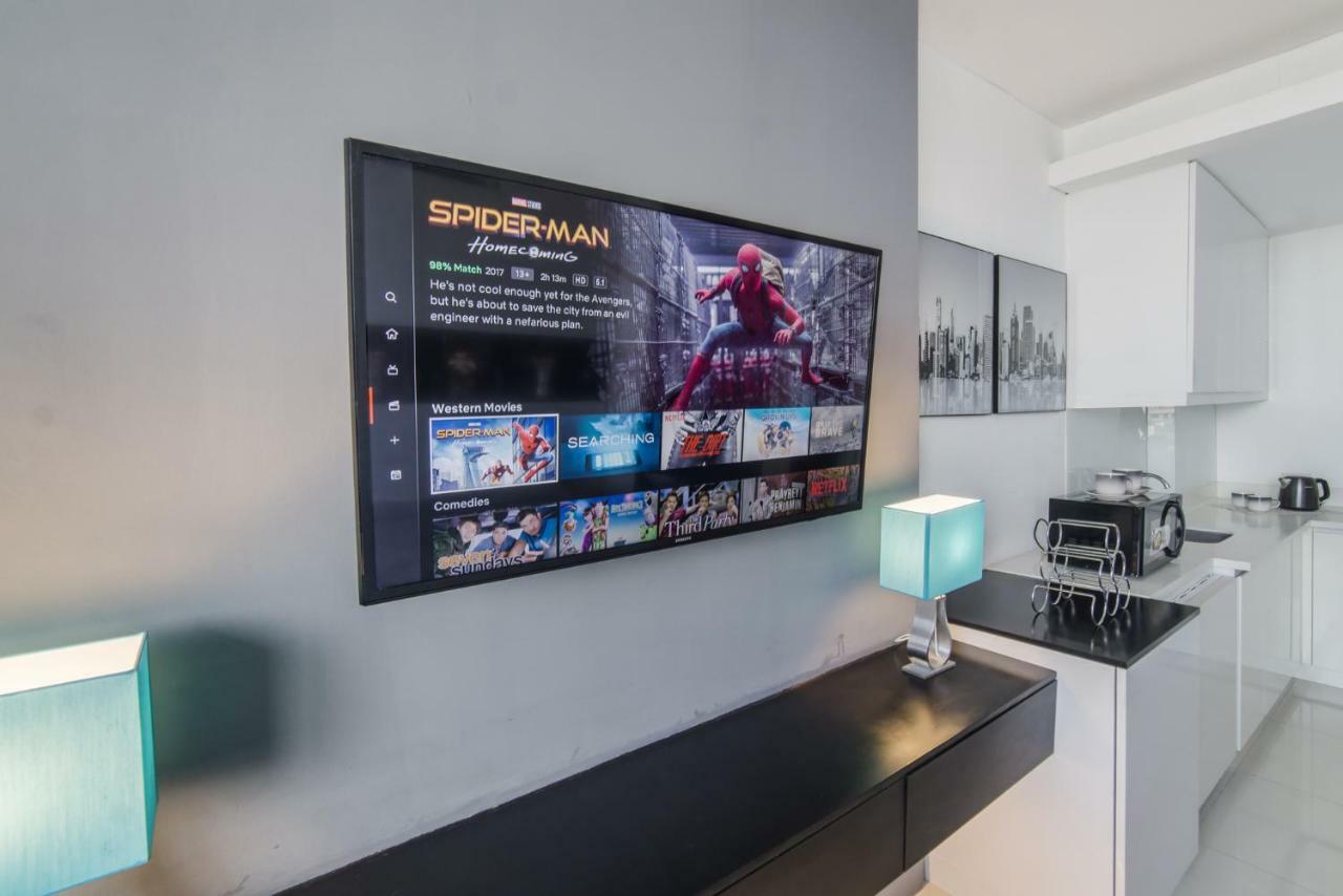 Free Netflix Condo Near It Park With 32-Inch Samsung Hdtv Cebu Bagian luar foto